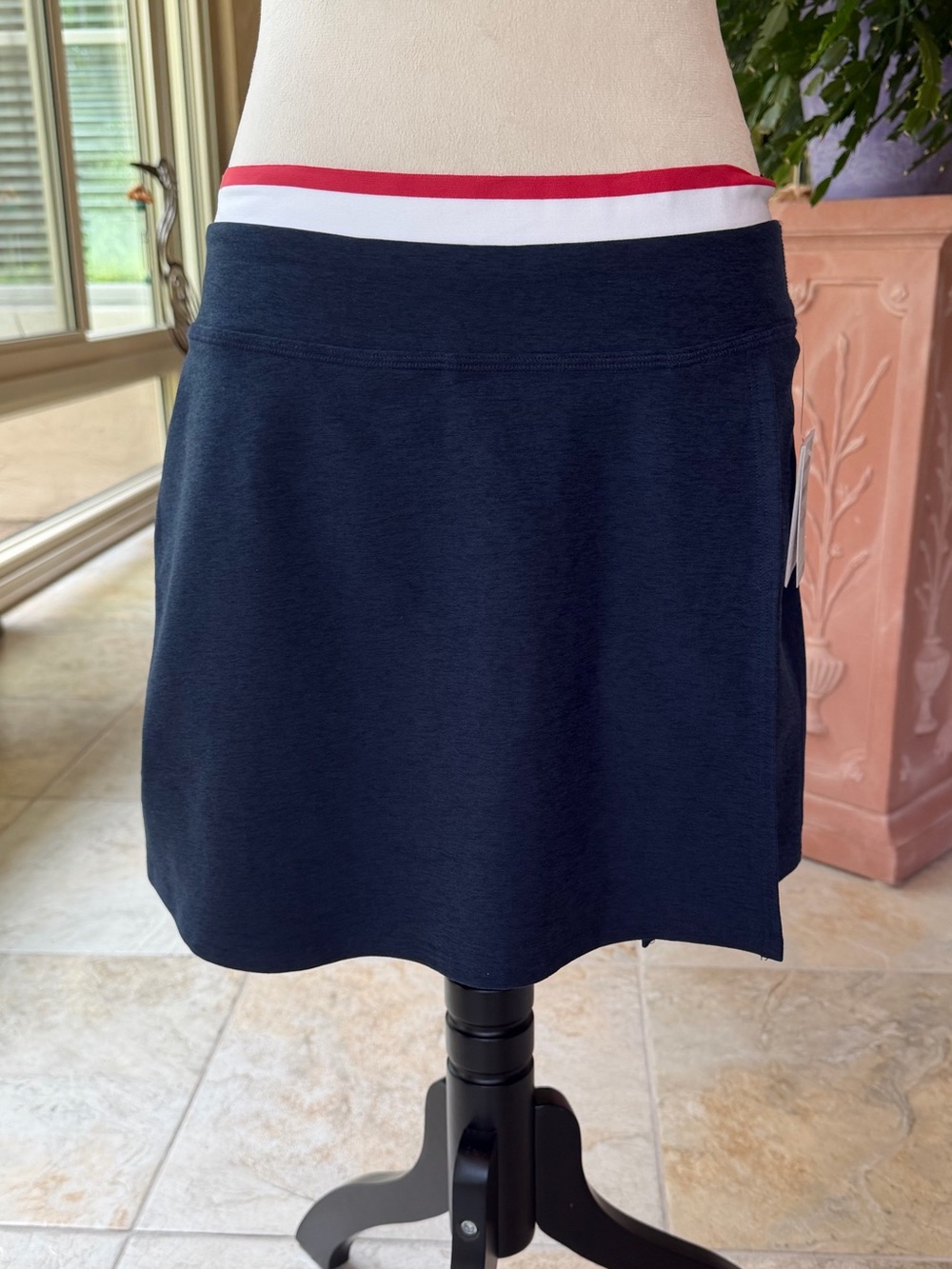 Beyond Yoga Navy Skort, size M, NWT.